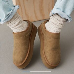 The Hangout Slip-On from American Eagle, Size 7